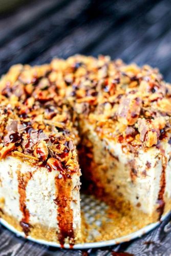 Slow Cooker Butterfinger Cheesecake