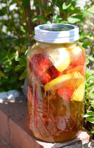 Strawberry Lemonade Sun Tea Recipe