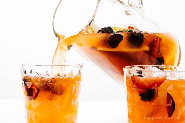 Easy Sparkling Sangria