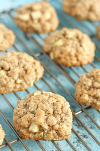 Apple Oatmeal Cookies