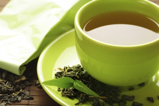 Decaffeinated green tea