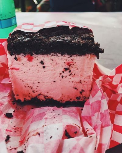 Iowa: Peppermint Ice Cream Bar