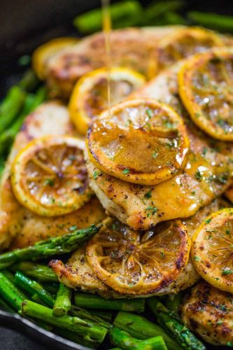 5-ingredient lemon chicken with asparagus