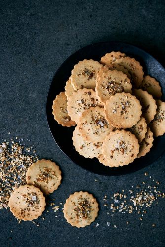 Grain-Free Everything Bagel Crackers