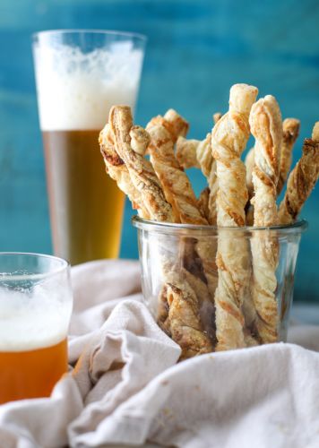 Easy Cheddar and Roasted Garlic Cheese Straws