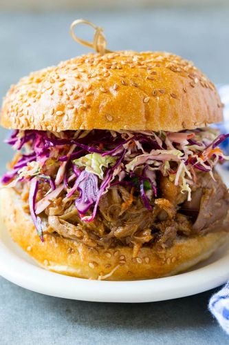 Slow Cooker Pulled Pork Sandwiches