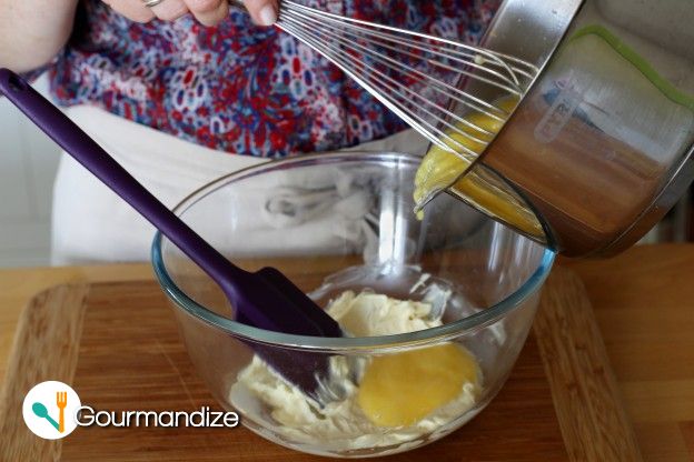 Pour the lemon cream onto the melted chocolate