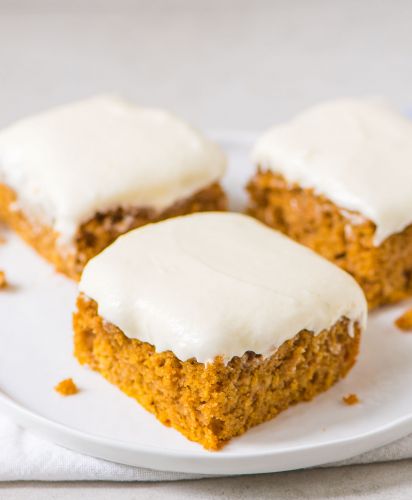 Pumpkin sheet cake with greek yogurt cream cheese frosting