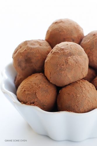 5-ingredient whiskey dark chocolate truffles