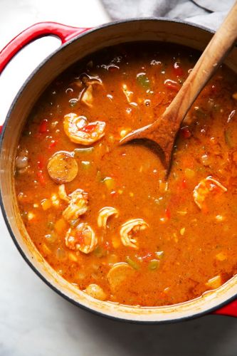 New Orleans gumbo with shrimp and sausage