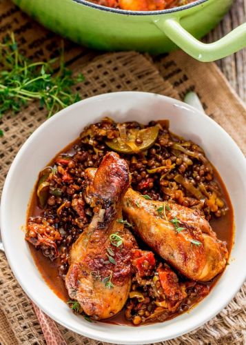 One Pot Chicken Drumsticks with Beluga Lentils