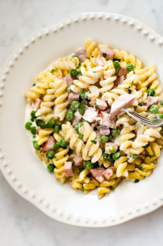 One Pot Ham and Pea Pasta