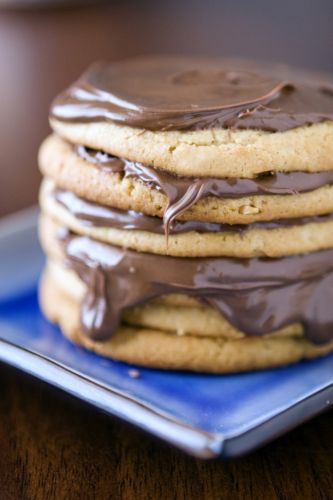 Nutella cookie cake