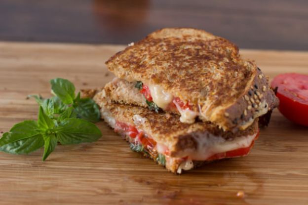 Grilled Cheese With Havarti, Tomato, and Basil