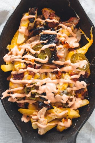 Smothered Texas Sriracha Fry-Chos