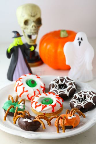 Scary Halloween Donuts