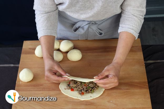 Shaping the dough