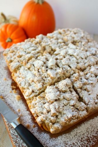 Pumpkin velvet crumb cake