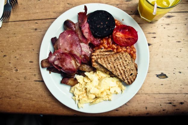 PROPER FULL ENGLISH BREAKFAST