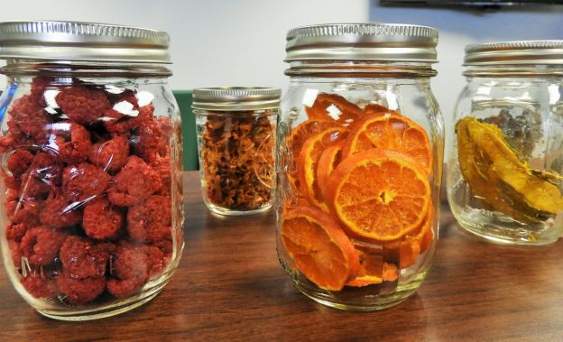 How to Store Dried Fruit