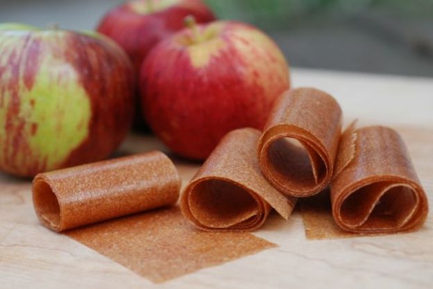 Homemade Apple Cinnamon Fruit Leather