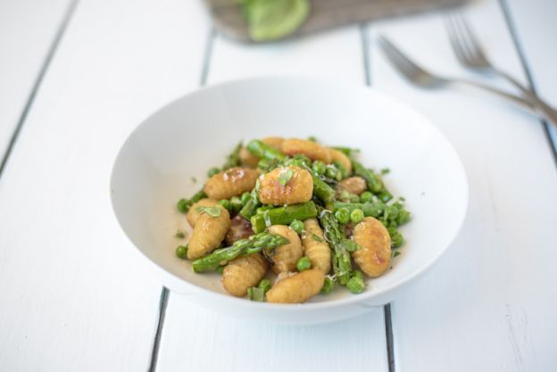 Crispy Gnocchi with Peas, Asparagus and Lemon