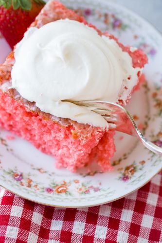 Strawberries and Cream Jello Cake