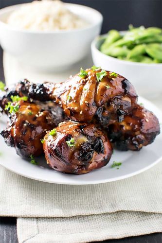 Sticky Honey Sriracha Chicken Drumsticks