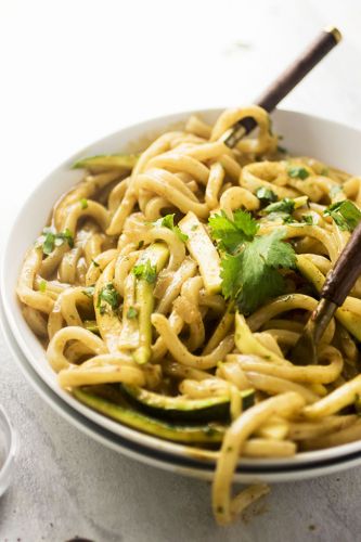 One Pot Udon and Zucchini Noodle Curry Bowls