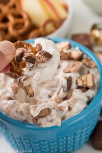 3-Ingredient Skinny Candy Dip