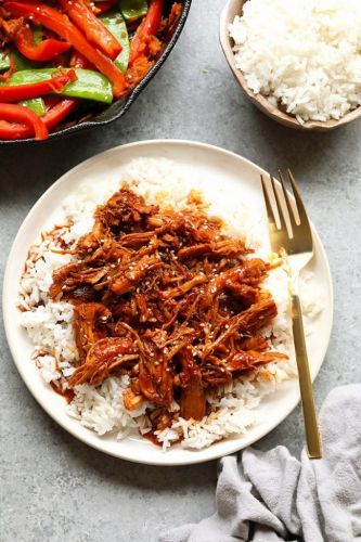 Slow Cooker Honey Sriracha Chicken