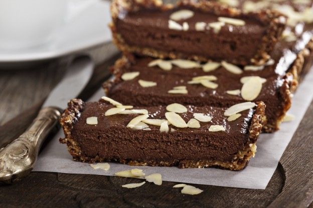 Almond-crusted chocolate tart