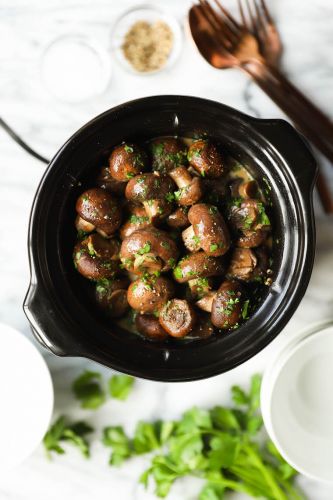 Slow Cooker Garlic Herb Mushrooms