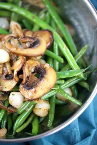 Haricot Verts with Mushrooms and Caramelized Onions