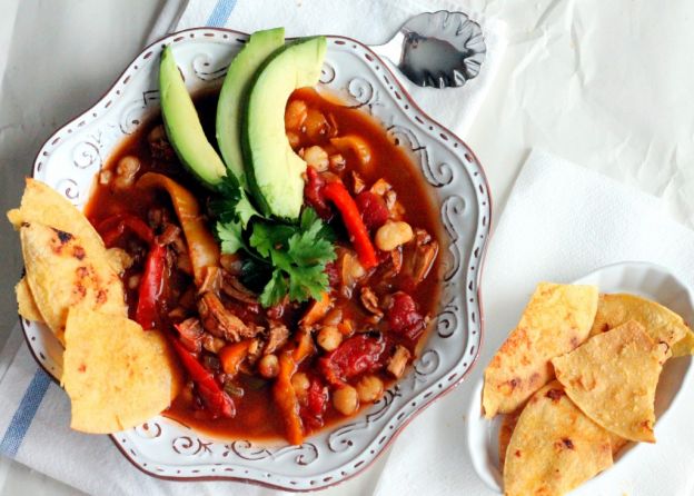 Chili Chicken Soup with Bell Pepper and Hominy