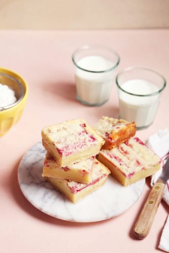 Rhubarb Pie Bars