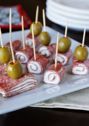 QUICK SALAMI CREAM CHEESE BITES