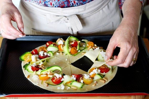 Puff Pastry Veggie Crown