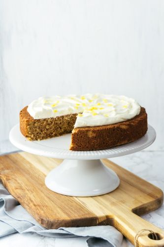 Gingerbread Cake With Lemon Cream Cheese Icing