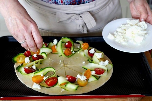 Puff Pastry Veggie Crown