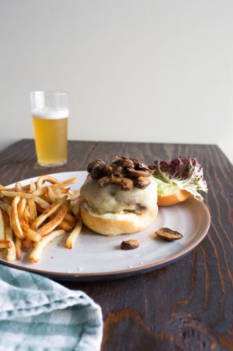 Mushroom Swiss Cheeseburger