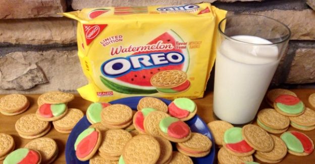 Watermelon Oreos