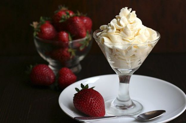 Mascarpone Mousse with Roasted Strawberries