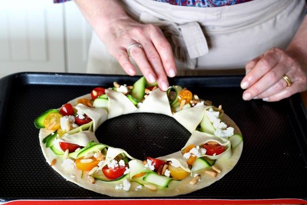 Puff Pastry Veggie Crown