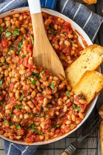 White Beans with Tomatoes and Garlic