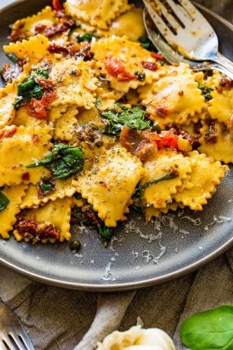 Easy Crispy Pancetta Ravioli with Sun Dried Tomato and Spinach