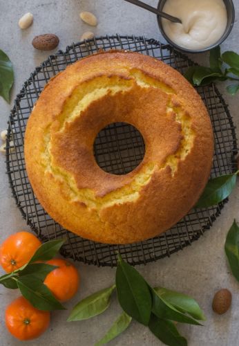 Italian Glazed Mandarin Orange Almond Cake