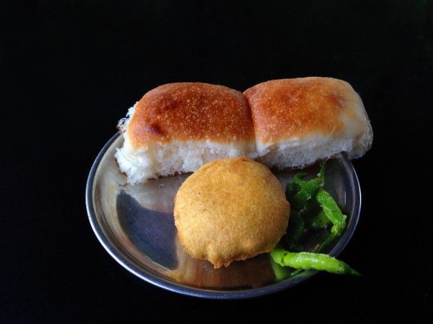 India - Vada pav