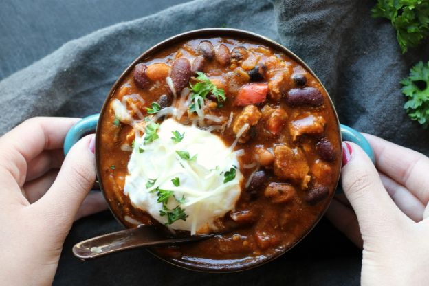 Slow cooker turkey chili