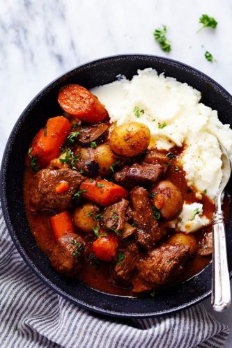 Slow Cooker Beef Bourguignon